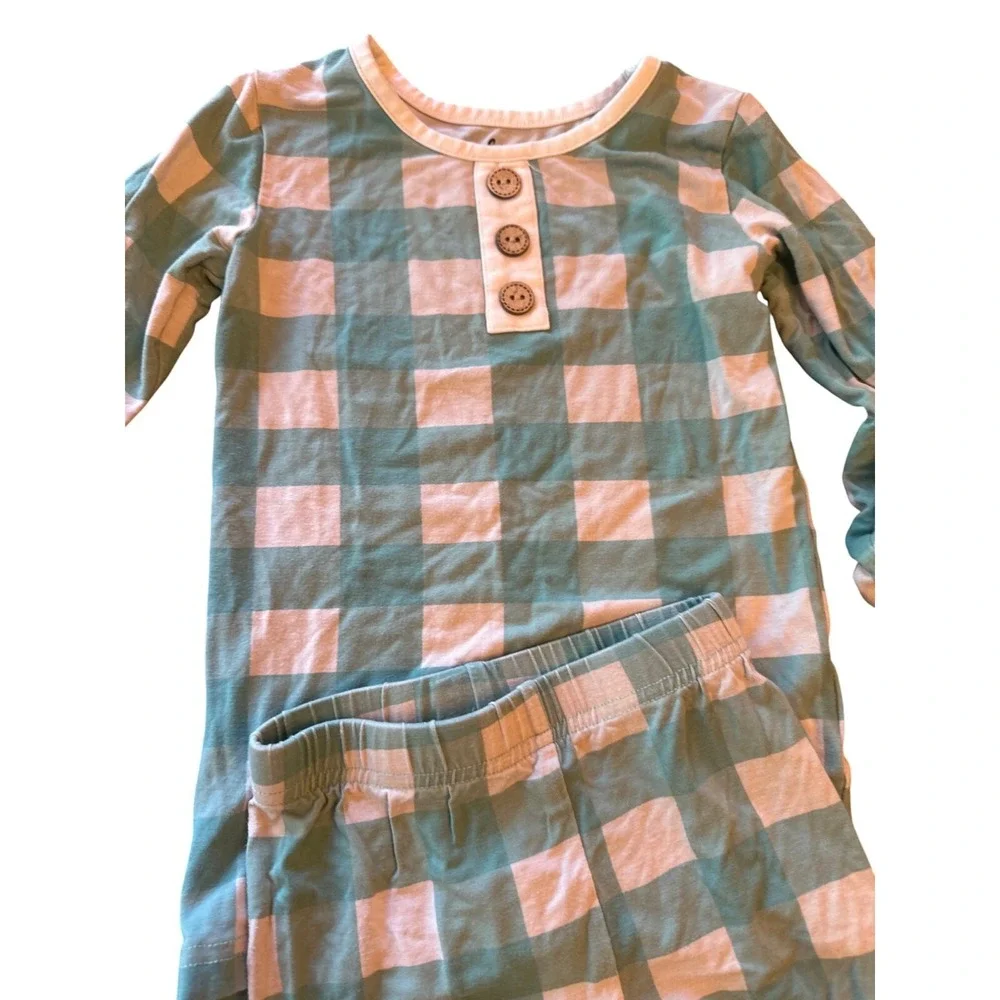 Made By Molly 2T Toddler Pajama Set Button Front Viscose/Spandex Green Checkered